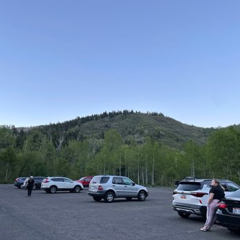 Stewart Falls Trailhead - Parking lot - Hiking Near Me Stewart Falls Trailhead - Parking lot - Hiking Near Me