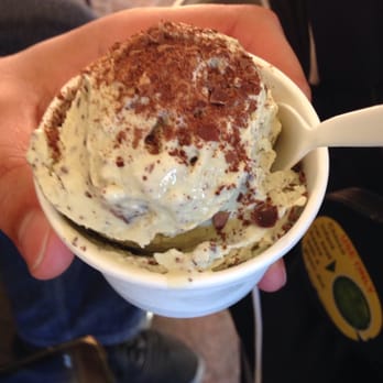 à la minute - Mint chocolate chip - Ice Cream & Frozen Yogurt Near Me - Redlands, California à la minute - Mint chocolate chip - Ice Cream & Frozen Yogurt Near Me - Redlands, California