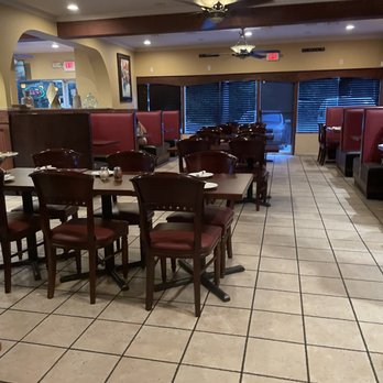 Mangia Mangia - They weren't busy. No excuse for 90 mins for a pizza and 60 minutes for an uncooked app. - Italian Near Me - Brookfield, Connecticut Mangia Mangia - They weren't busy. No excuse for 90 mins for a pizza and 60 minutes for an uncooked app. - Italian Near Me - Brookfield, Connecticut