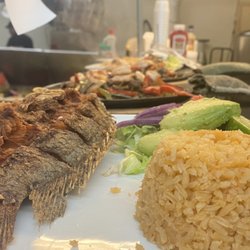 Cielito Lindo Mexican Grill & Cantina - Mojarra frita