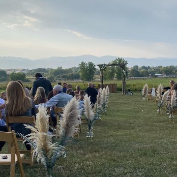 Event Bartenders - Boulder, CO backyard wedding - Bartenders Near Me - Englewood, Colorado Event Bartenders - Boulder, CO backyard wedding - Bartenders Near Me - Englewood, Colorado