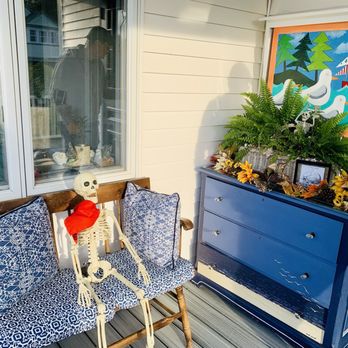 Blue Shutters Inn and Studios - Halloween decor - Hotels Near Me - Ogunquit, Maine