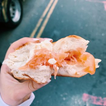 Beigel Bake - Smoked Salmon with Cream Cheese - Bakeries Near Me - London, XGL