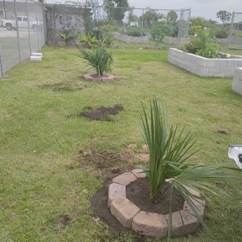 Khan Landscaping - Lawn Services Near Me - Houston, Texas Khan Landscaping - Lawn Services Near Me - Houston, Texas