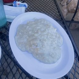 Biscuit and gravy