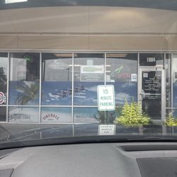 Navarre Liquor - Front store