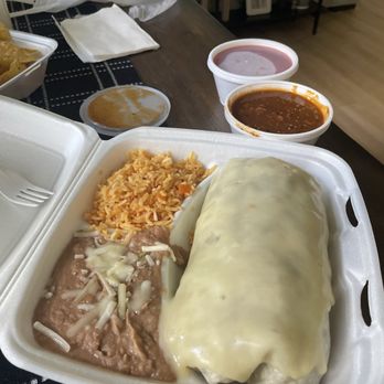 Los Burritos Tapatios - Mexican Near Me - Westmont, Illinois Los Burritos Tapatios - Mexican Near Me - Westmont, Illinois