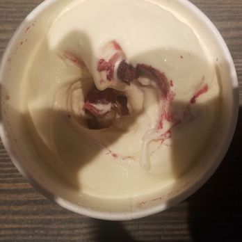 Shake Shack Las Colinas - Yummy apple pie custard - Fast Food Near Me - Irving, Texas
