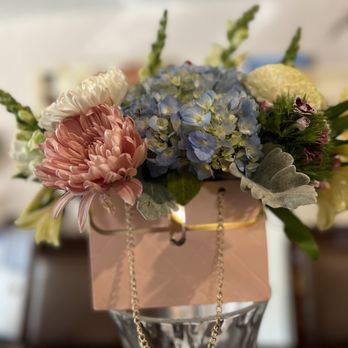 Micaela’s Flowers & Gifts - Florists Near Me - Tulsa, Oklahoma Micaela’s Flowers & Gifts - Florists Near Me - Tulsa, Oklahoma