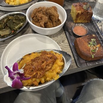 Sweet T's Southern Eatery - Pulled Chicken Mac and Cheese Sweet T's Fried wings Smoked Turkey Collards cornbread - Soul Food Near Me - Montclair, New Jersey Sweet T's Southern Eatery - Pulled Chicken Mac and Cheese Sweet T's Fried wings Smoked Turkey Collards cornbread - Soul Food Near Me - Montclair, New Jersey