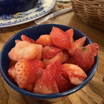 Cracker Barrel Old Country Store - Fresh Fruit - Southern Near Me - Spartanburg, South Carolina Cracker Barrel Old Country Store - Fresh Fruit - Southern Near Me - Spartanburg, South Carolina