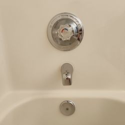 PNW Tub & Shower Restoration