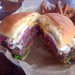 Brothers Burger