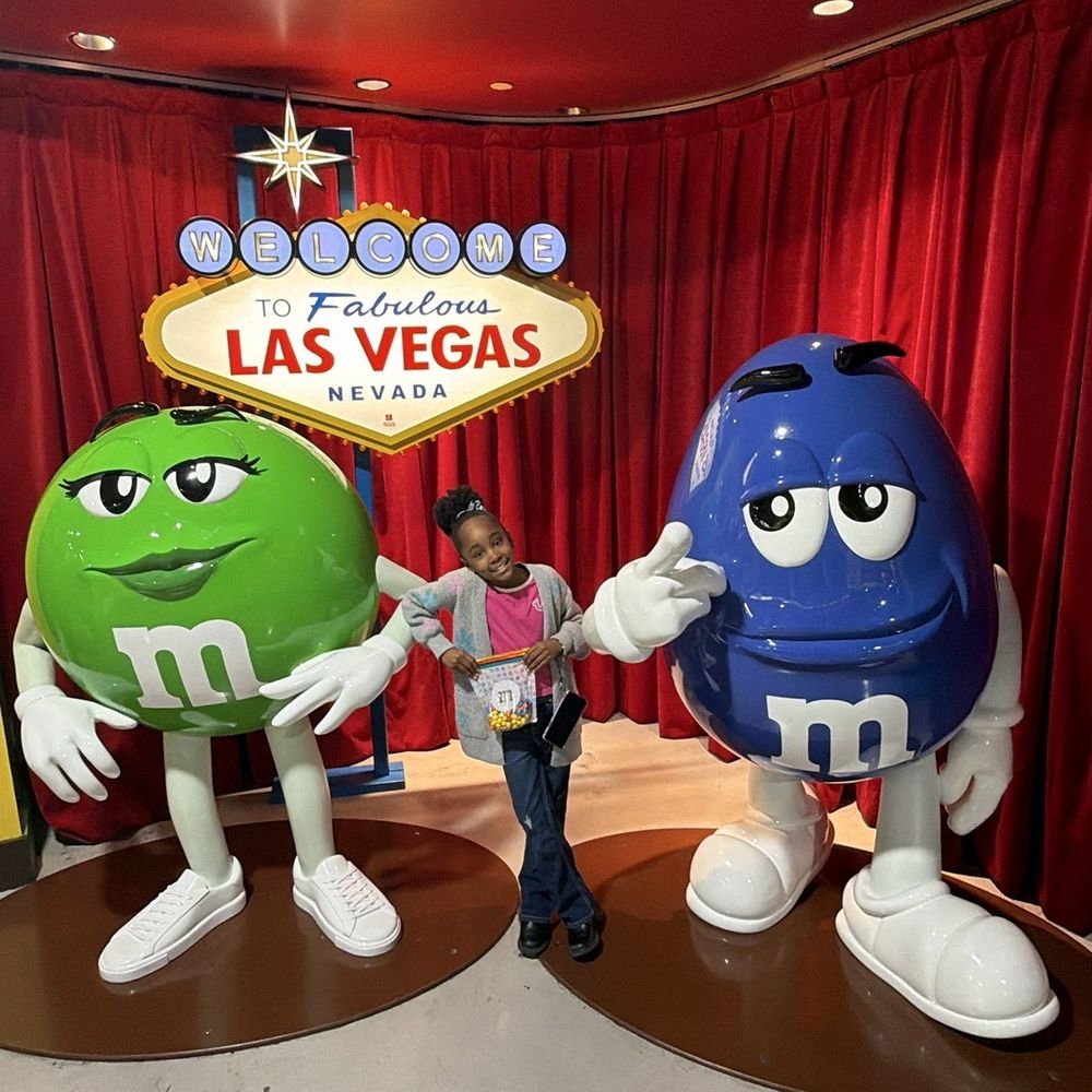 M&M'S World - Chocolatiers & Shops Near Me - Las Vegas, Nevada M&M'S World - Chocolatiers & Shops Near Me - Las Vegas, Nevada