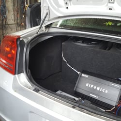 Lyons Car Radio