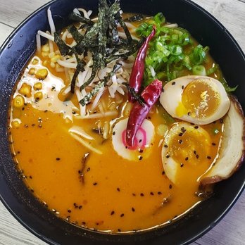 Ramen vs Pho - Spicy Tonkotsu Ramen - Vietnamese Near Me - Fresno, California Ramen vs Pho - Spicy Tonkotsu Ramen - Vietnamese Near Me - Fresno, California