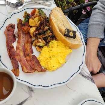 Sweet Maple - Bacon and eggs - Breakfast & Brunch Near Me - Cupertino, California