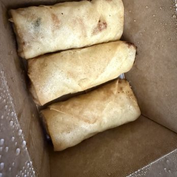 Satay Bistro - 3 pcs Chicken Veggie Spring Roll (Lumpia) - Indonesian Near Me - Philadelphia, Pennsylvania Satay Bistro - 3 pcs Chicken Veggie Spring Roll (Lumpia) - Indonesian Near Me - Philadelphia, Pennsylvania