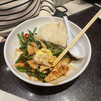8 Noodle Bar - Thai Basil Chicken - Japanese Near Me - Las Vegas, Nevada 8 Noodle Bar - Thai Basil Chicken - Japanese Near Me - Las Vegas, Nevada