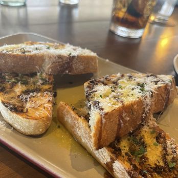 North Italia - White Truffle Garlic Bread - Italian Near Me - Henderson, Nevada North Italia - White Truffle Garlic Bread - Italian Near Me - Henderson, Nevada