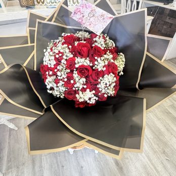 Andrea's Flowers - Five dozen of roses - Florists Near Me - Orlando, Florida Andrea's Flowers - Five dozen of roses - Florists Near Me - Orlando, Florida
