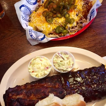 Central BBQ - Half wet/half dry ribs and pulled pork nachos - Barbeque Near Me - Memphis, Tennessee Central BBQ - Half wet/half dry ribs and pulled pork nachos - Barbeque Near Me - Memphis, Tennessee