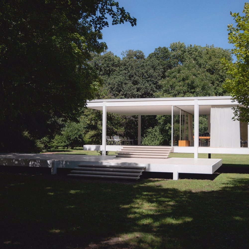 Farnsworth House Visitor Center - Visitor Centers Near Me - Plano, Illinois Farnsworth House Visitor Center - Visitor Centers Near Me - Plano, Illinois