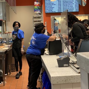 White Castle - Girl kept fixing ur mask and touching the food. The trash can is tipped over. This place needs a new manager. - Fast Food Near Me - Las Vegas, Nevada White Castle - Girl kept fixing ur mask and touching the food. The trash can is tipped over. This place needs a new manager. - Fast Food Near Me - Las Vegas, Nevada