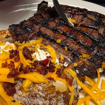 Texas Roadhouse - American Near Me - Medford, Oregon