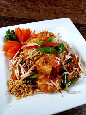 Urban Thai & Sushi by null