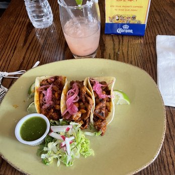 El Camion - El Al Pastor Tacos - Mexican Near Me - New York, New York El Camion - El Al Pastor Tacos - Mexican Near Me - New York, New York