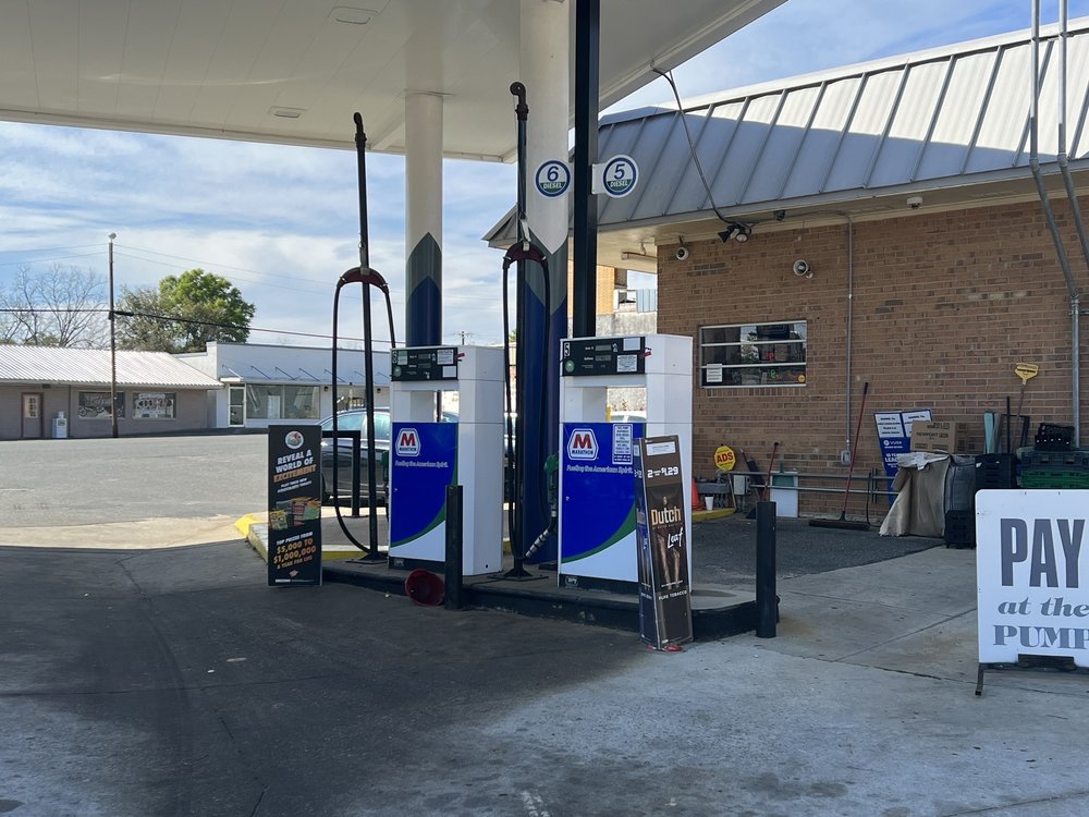 MIKE’S TEXACO SERVICE STATION 5410 10th St, Malone, Florida Gas