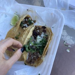 Mi Poblanita Super Market - Carnitas taco