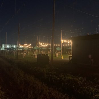 TopWire Hop Project - a night time view of an outdoor event - Beer Gardens Near Me - Woodburn, Oregon