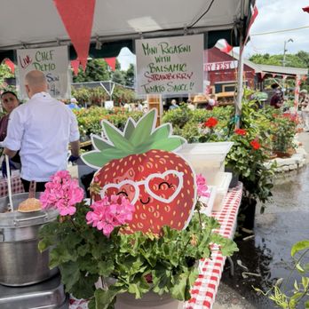 Wilson Farm - Fruits & Veggies Near Me - Lexington, Massachusetts