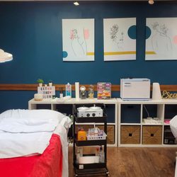 Skin Artistry Beauty Bar