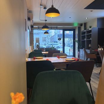 Mrs Georgia - Inside - Georgian Near Me - Astoria, New York