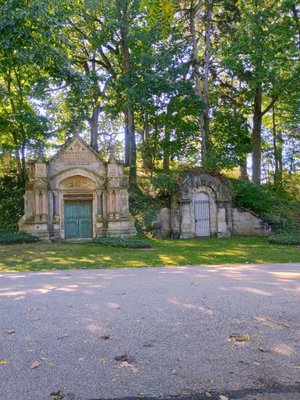 Lake View Cemetery by null