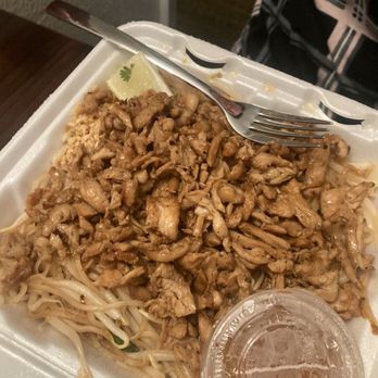 Phnom Penh Sandwich Station - Pad Thai - noodles too skinny, served with teriyaki or curry chicken. Odd combo, not classic - Cambodian Near Me - White River Junction, Vermont Phnom Penh Sandwich Station - Pad Thai - noodles too skinny, served with teriyaki or curry chicken. Odd combo, not classic - Cambodian Near Me - White River Junction, Vermont