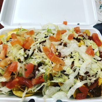 Simard's Super Roast Beef - a large salad in a styrofoam container - Salad Near Me - Wilmington, Massachusetts Simard's Super Roast Beef - a large salad in a styrofoam container - Salad Near Me - Wilmington, Massachusetts