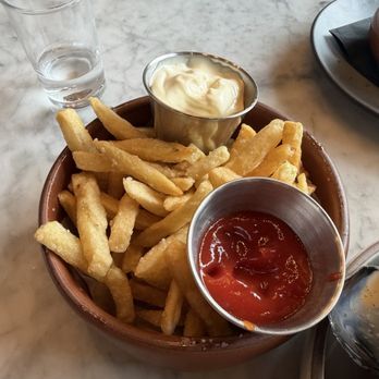 épicerie  - Frites - Grocery Near Me - Austin, Texas