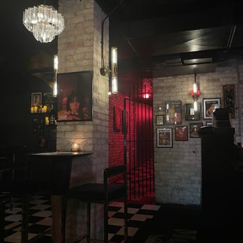 Mo's Cocktail Lounge - Cocktail Bars Near Me - Grand Rapids, Michigan Mo's Cocktail Lounge - Cocktail Bars Near Me - Grand Rapids, Michigan