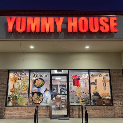Yummy House by null