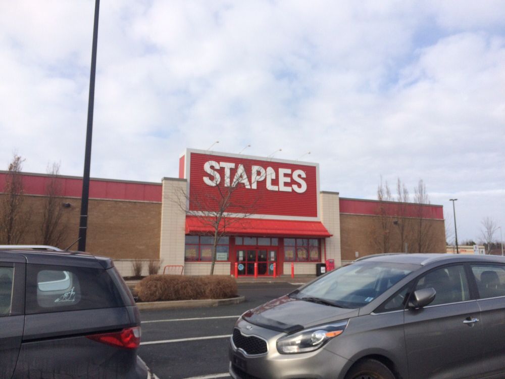 STAPLES DARTMOUTH Updated August 2024 70 Gale Terrace, Dartmouth