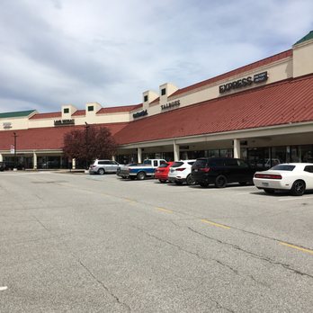 Indiana Premium Outlets - Chico's - Shopping Centers Near Me - Edinburgh, Indiana