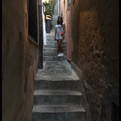 Vicolostretto - Dinner time at vicolo stretto