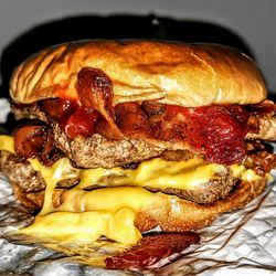 Wendy's - Baconator® A half-pound* of fresh beef, American cheese, 6 pieces of crispy Applewood smoked bacon, ketchup, and mayo. 960 cal