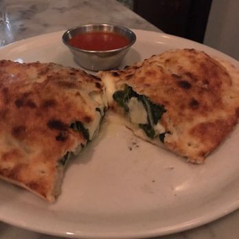 Quattro - Creamy spinach&mozzarella di bufala calzone - Pizza Near Me - Boston, Massachusetts Quattro - Creamy spinach&mozzarella di bufala calzone - Pizza Near Me - Boston, Massachusetts