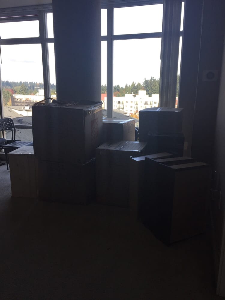 EAGLE MOVING LLC