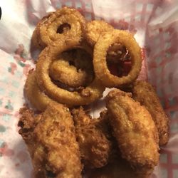 Northern Exposure Coney Island & Cuisine - Appetizer of Wing Dings & Onion Rings